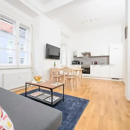 Anna And Friends First Floor アパート *