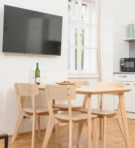 アパート Anna And Friends First Floor